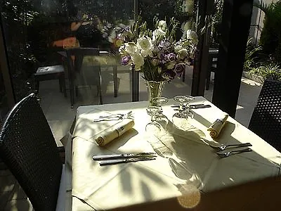 De L'isere Otel Cannes