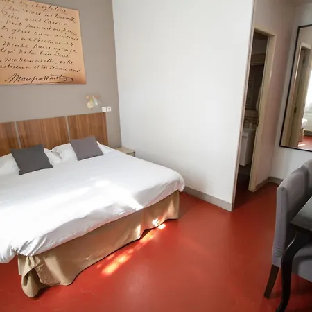 Otel De L'isere 3*